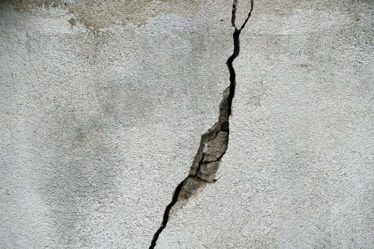 Spot Common Signs of Foundation Problems